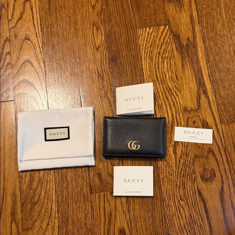 Gucci Black Leather Card Holder with Gold Logo